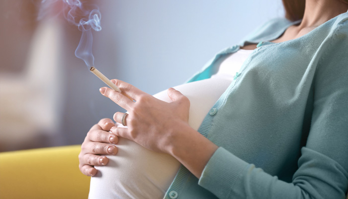 pregnant-smoking