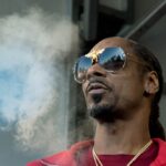 Snoop Dogg Pays Man 50k to Roll Blunts for Him