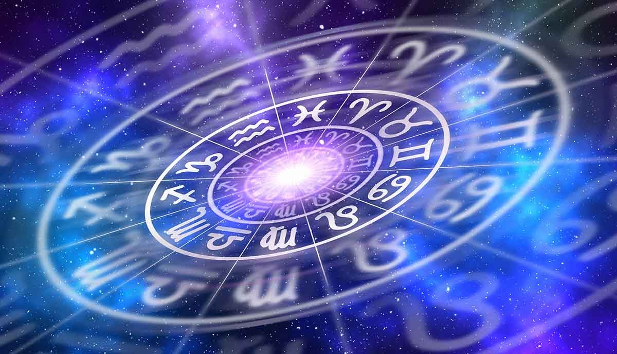 Legendary Astrologer Dies at Age 87 - Tenth Floor Living