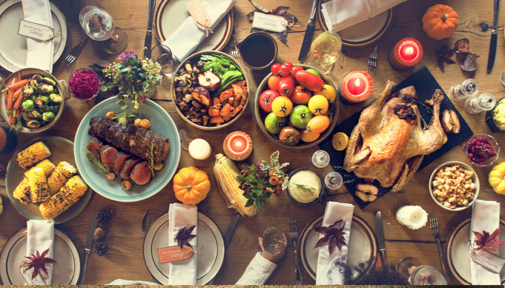 A Feast for Many! How to Handle Thanksgiving for a Large Crowd. - Tenth ...