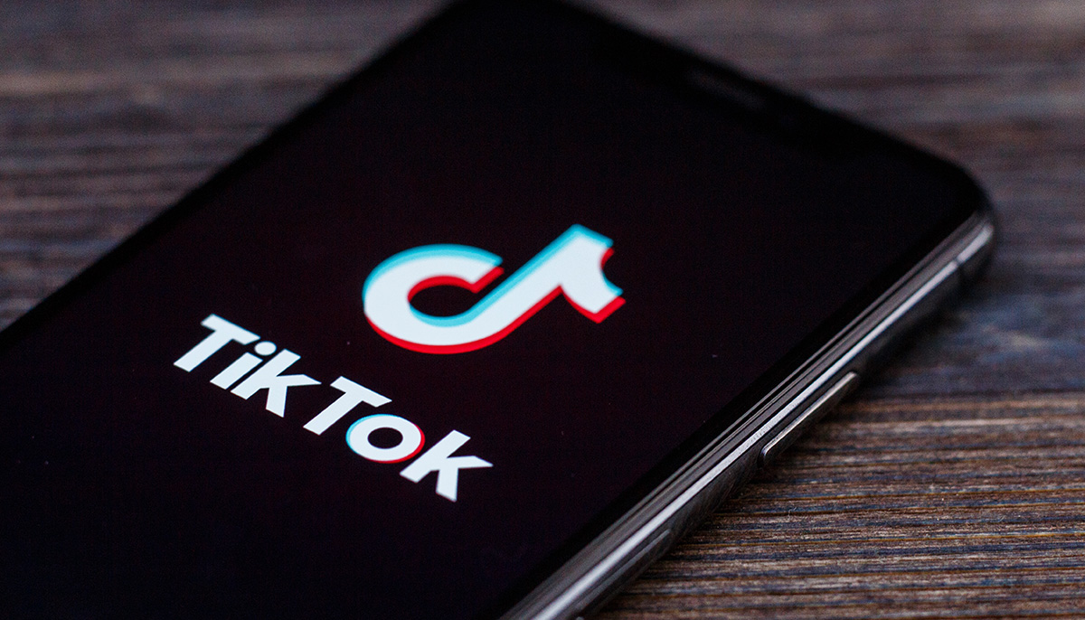 the-tiktok-app-opens-on-a-smart-phone